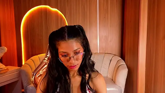 Alina_b_ webcam