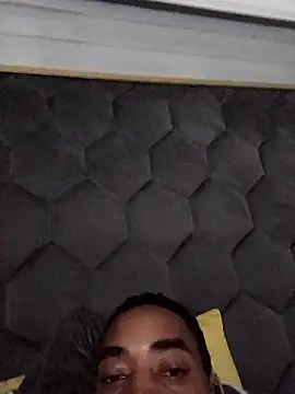 mlakabiggy Live Web Cam Show
