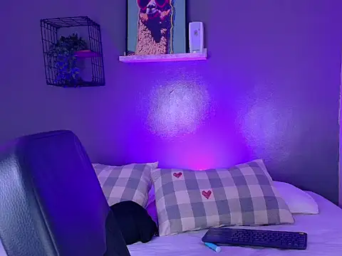 AndrewKenoxx__ live cam on StripChat
