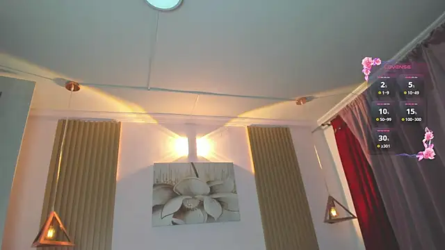 KoraRousee live cam on StripChat
