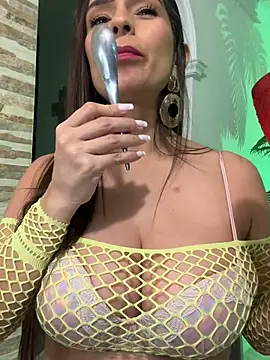 Mau_White