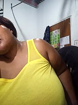 YELLOW_BONE webcam