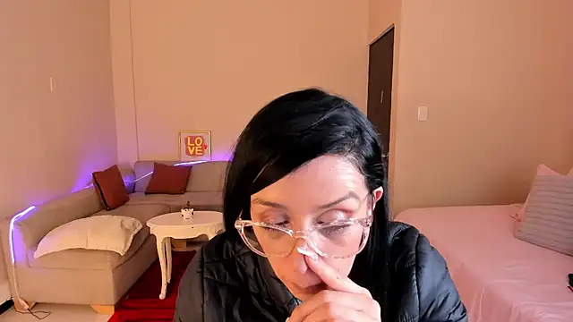Kristen_Garner webcam