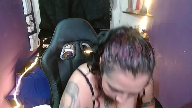 Alexa_Slavehot777 webcam