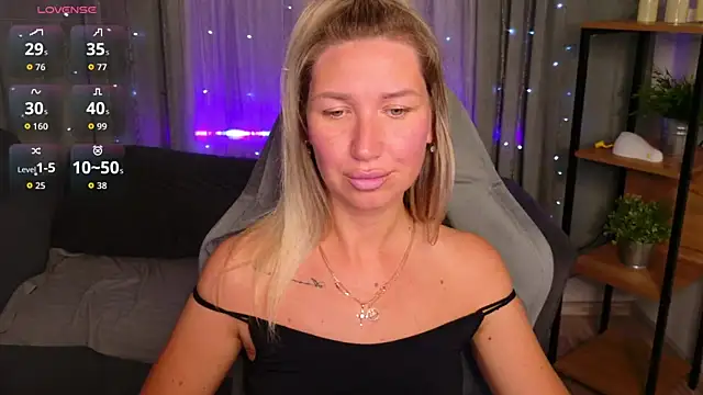 MilaBott webcam