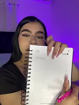 Lily_Woodz webcam