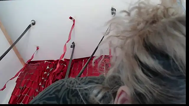 Mature_2025 webcam