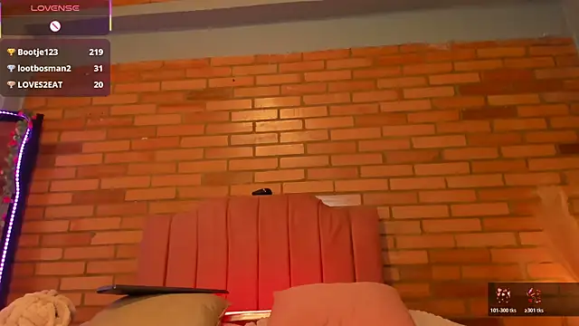 amaia_monet webcam