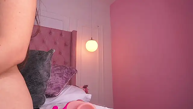 Honeyymoonn_ webcam