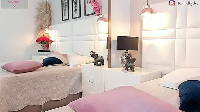RaquelHyde_ webcam