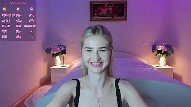 Julie_Blaze webcam
