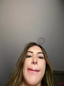 mi_suk11 webcam