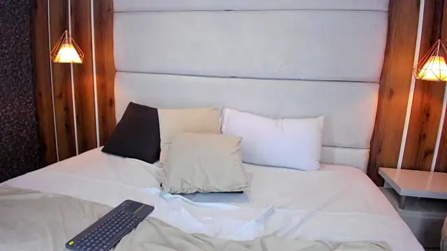LolaGray__ webcam