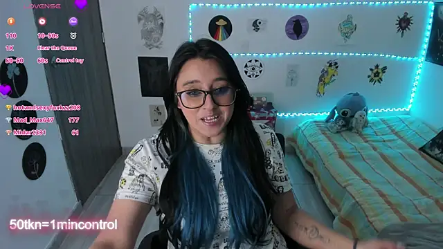 Cherry_blush_ live cam on StripChat