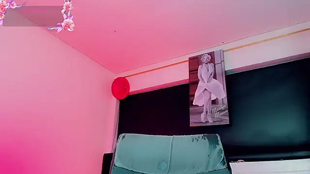 Kendall_hornyy webcam