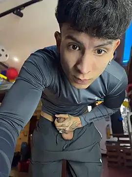 _Tomy08calderon Live Webcam on Stripchat