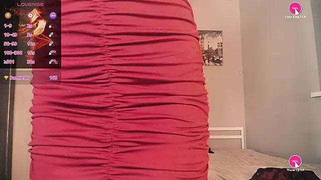 AliceTurnOn live cam on StripChat
