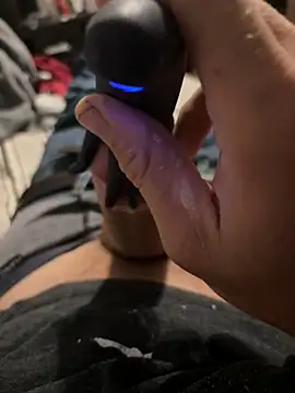 biggzee6 live cam on StripChat