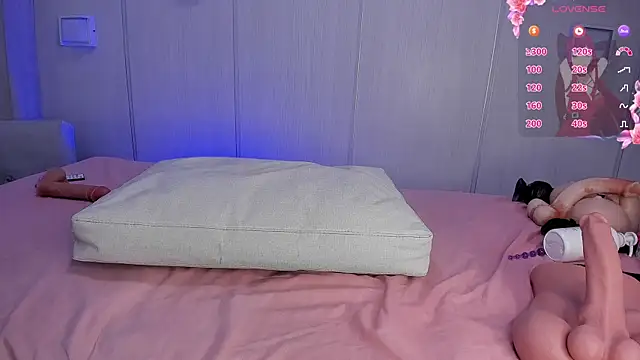 sasha_riverss webcam