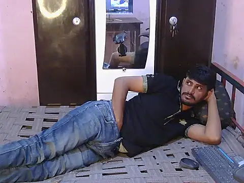 HotXKrish live cam on StripChat