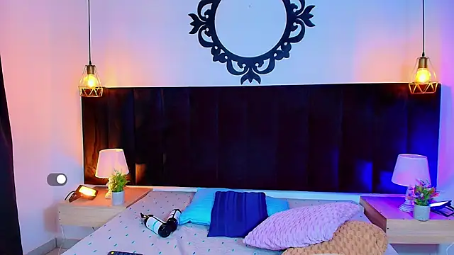 Skyee_angel live cam on StripChat