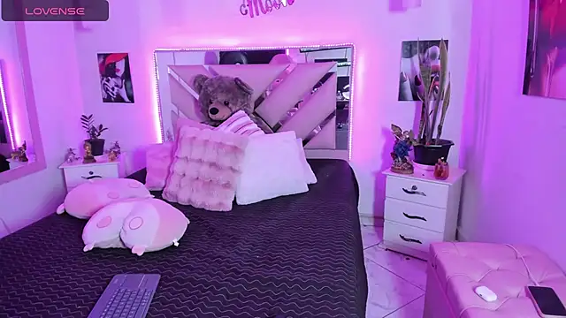 Karly_moon webcam