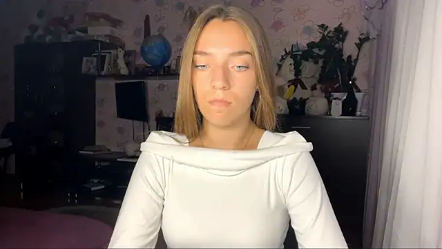 TanyaSavela live cam on StripChat