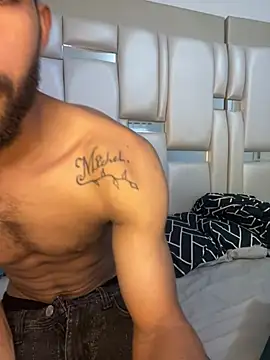 Criistian_prado webcam