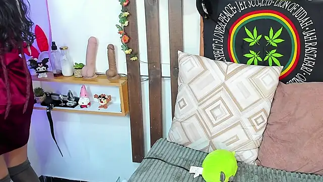 MeowMota_ live cam on StripChat