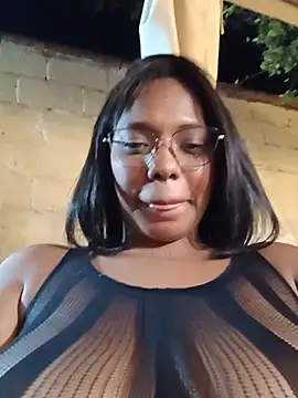 lia_mariana webcam