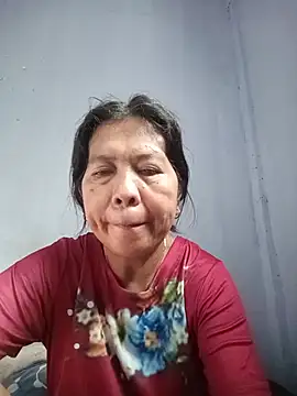 TropicalFlower live cam on StripChat