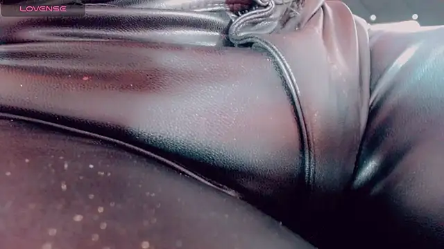 Oriana_braom webcam