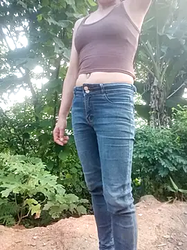 Bella-lynlyn webcam