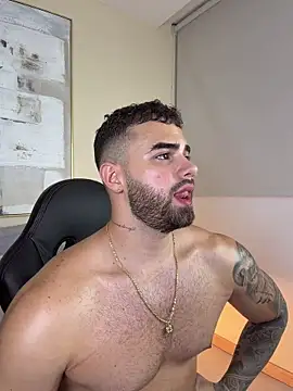 PaulPhoenix_ live cam on StripChat