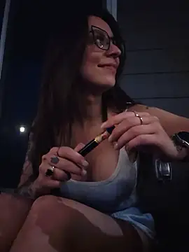LilyOrion webcam