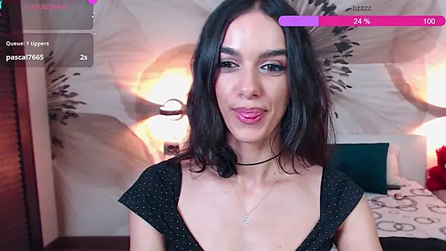 KatherineBisou live cam on StripChat