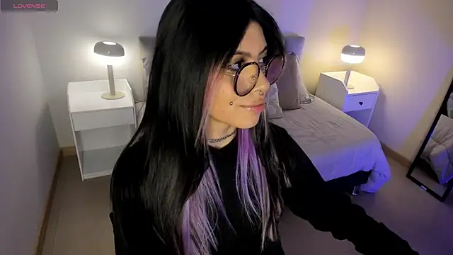 Violetta_Nur webcam