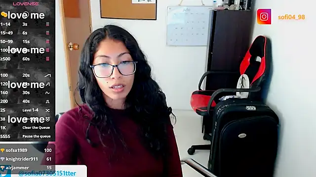 sofia_rosse4 live cam on StripChat