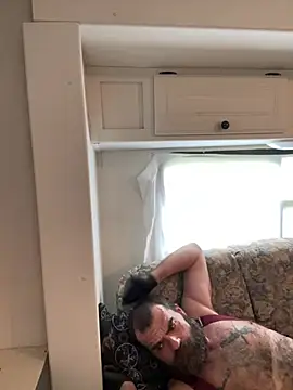BootsAndCountry live cam on StripChat
