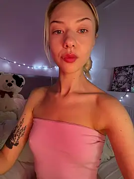_urbestie_ webcam