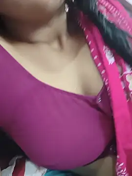 Miss_Aayushi live cam on StripChat