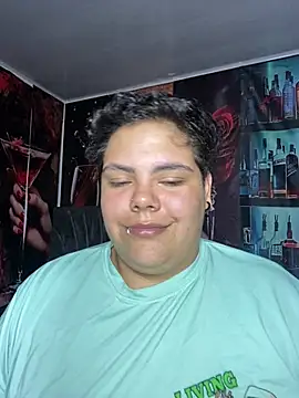 Hailey_Curvy webcam