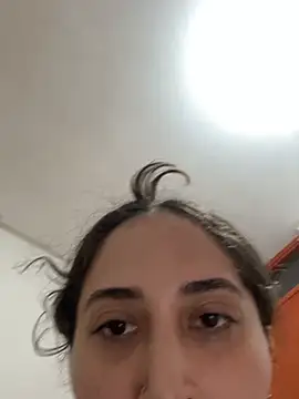 LatinDoll8 webcam