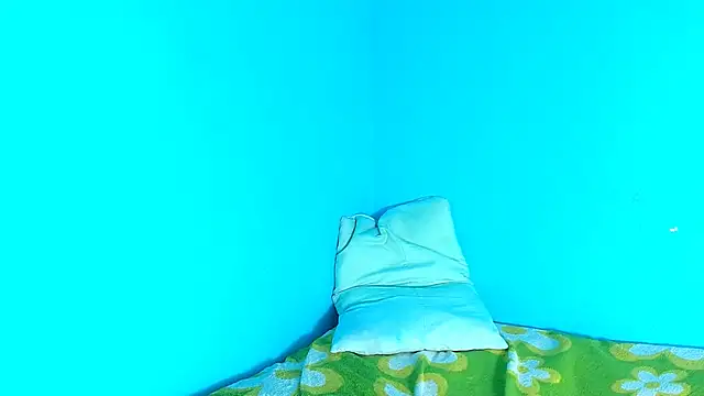 xxxsarahot250316 webcam