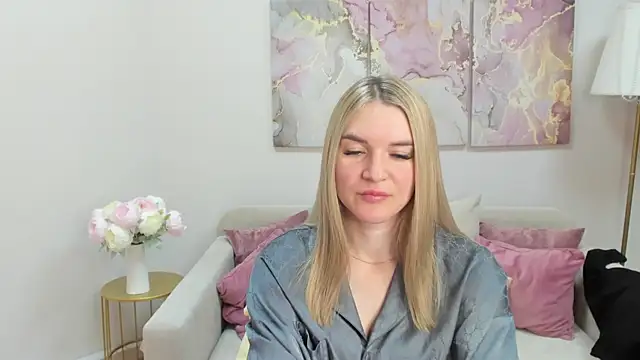 RoxyReignn webcam