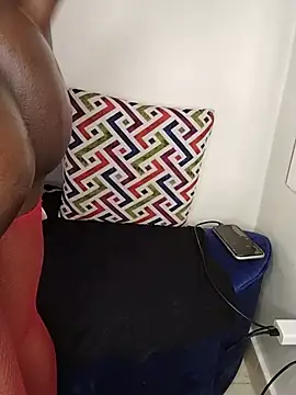 Holy_sinnerr webcam