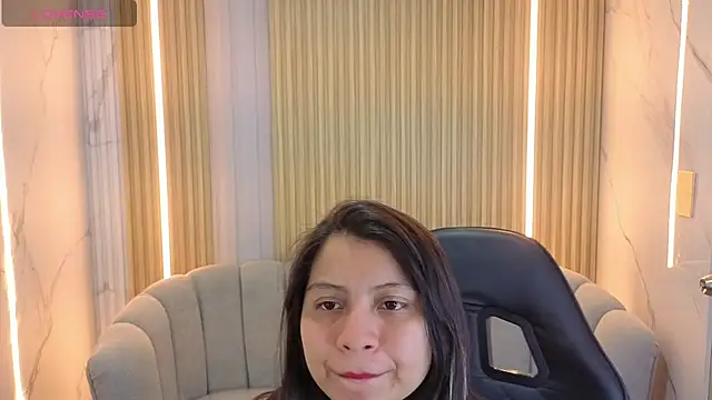 sophie_rose_cn webcam