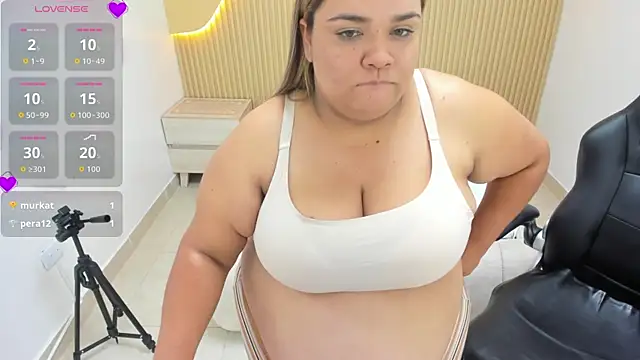 JULIETACARSON webcam