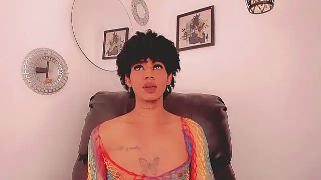 Zendalla_Ebony webcam