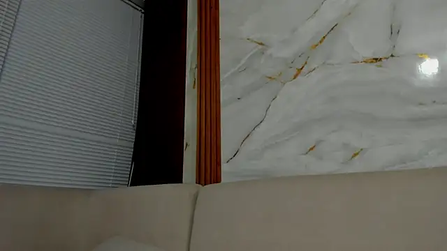 LilyGarciia live cam on StripChat